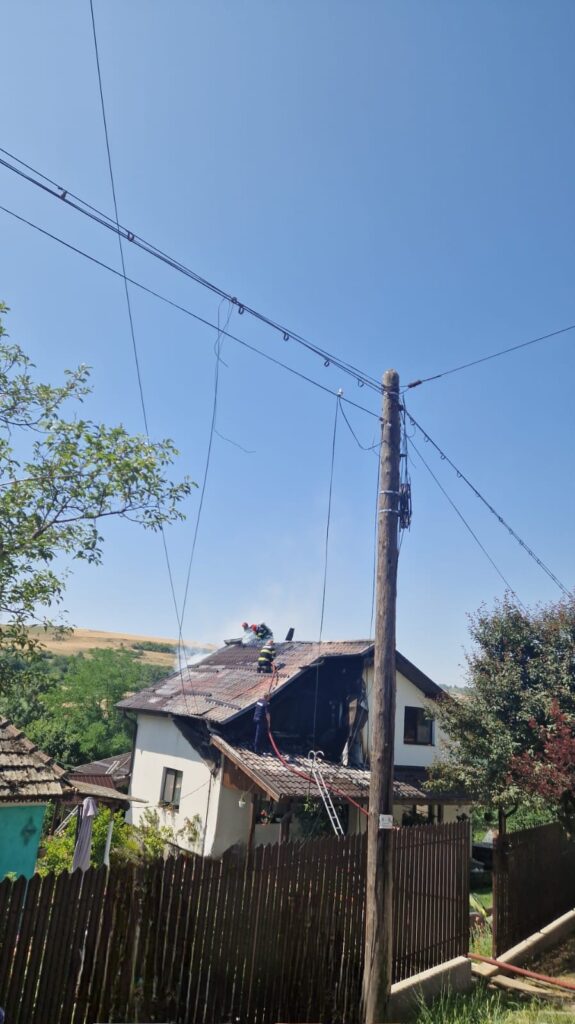 Dolj: Incendiu la o casă din Milovan