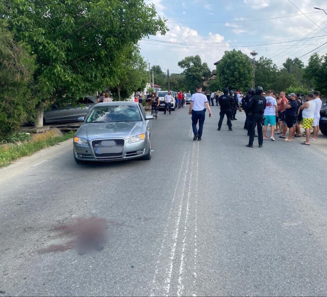 Femeie lovită de mașină când trecea prin loc nepermis, la Breasta