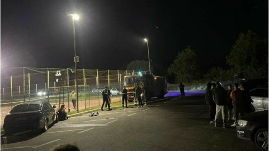 Un șofer de 20 de ani a băgat în spital două persoane după un impact violent