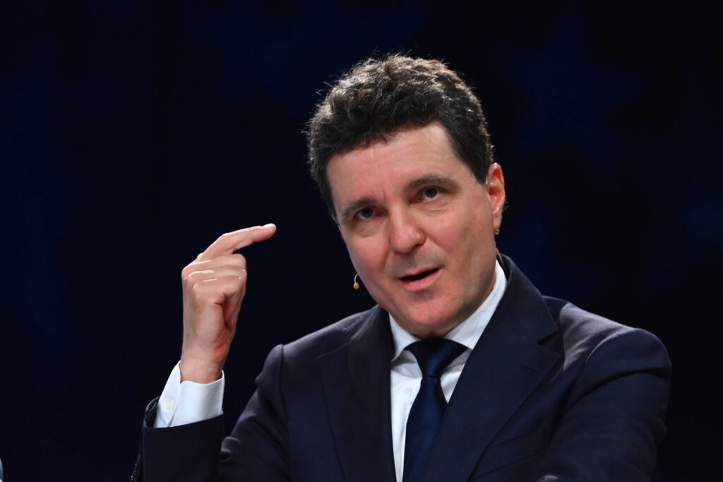 Nicușor Dan calmează situația: „Taxa pe tranzacții bancare și creșterile de impozite sunt doar scenarii!“