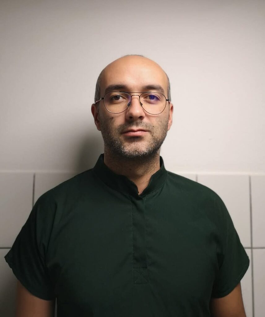 Medic specialist în chirurgie pediatrică, încadrat la Spitalul Județean de Urgență Târgu Jiu