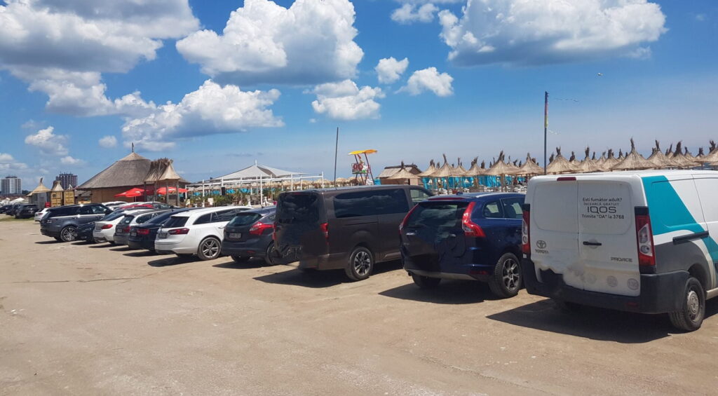 Veşti excelente! Şoferii pot parca gratuit în mai multe staţiuni de pe litoral