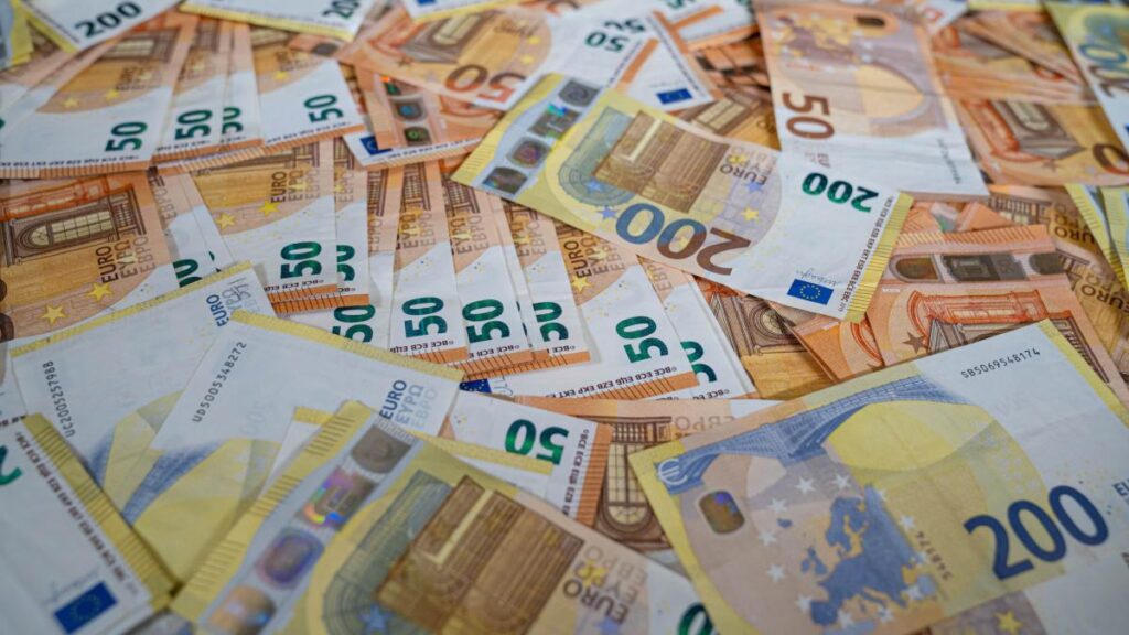 România primește 1,3 miliarde euro din PNRR, dar rămâne cu 869 milioane euro blocați până în noiembrie