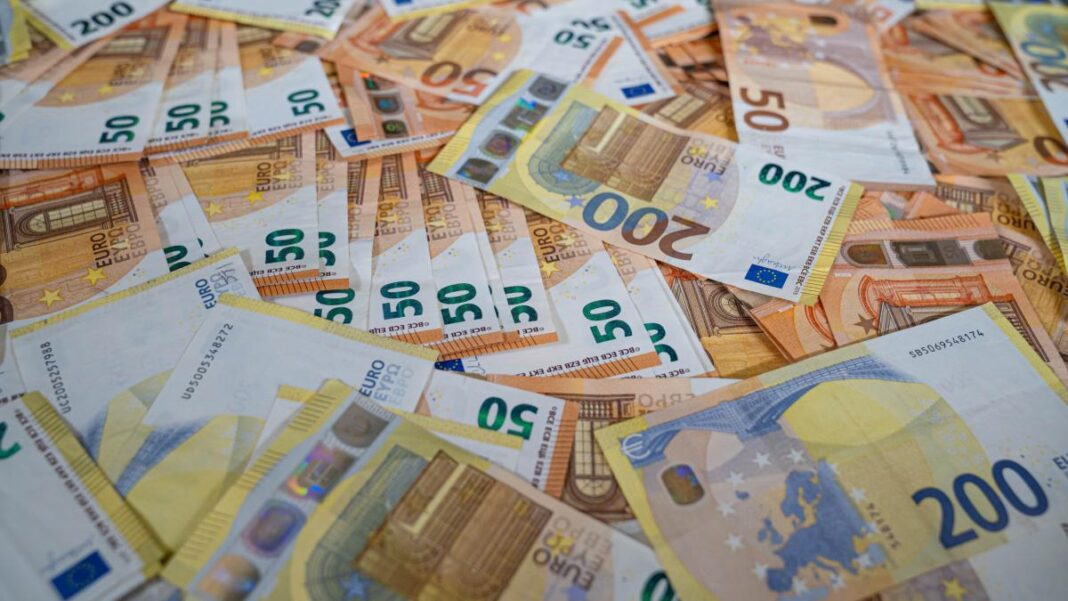 România primește 1,3 miliarde € din PNRR, dar rămâne cu 869 milioane € blocați până în noiembrie