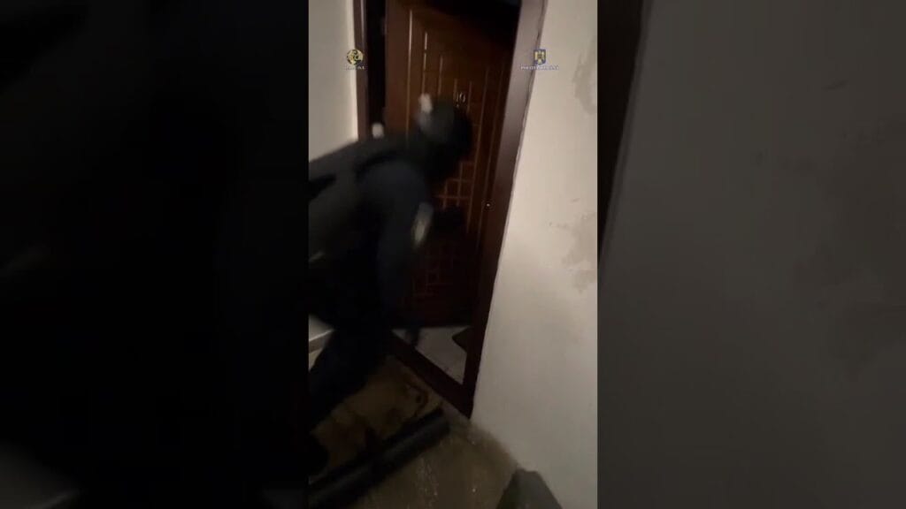 (VIDEO) Cocaină vândută în București. Reținut un bărbat de 54 de ani din Giurgiu