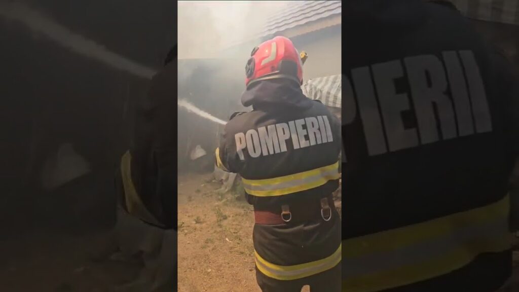 Incendiu Devastator în Gospodăria din Cujmir, Intervin Pompierii
