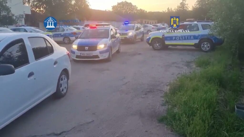  Percheziții Acasă la Cei Acuzați de Încălcarea Legilor Armelor și Munițiilor