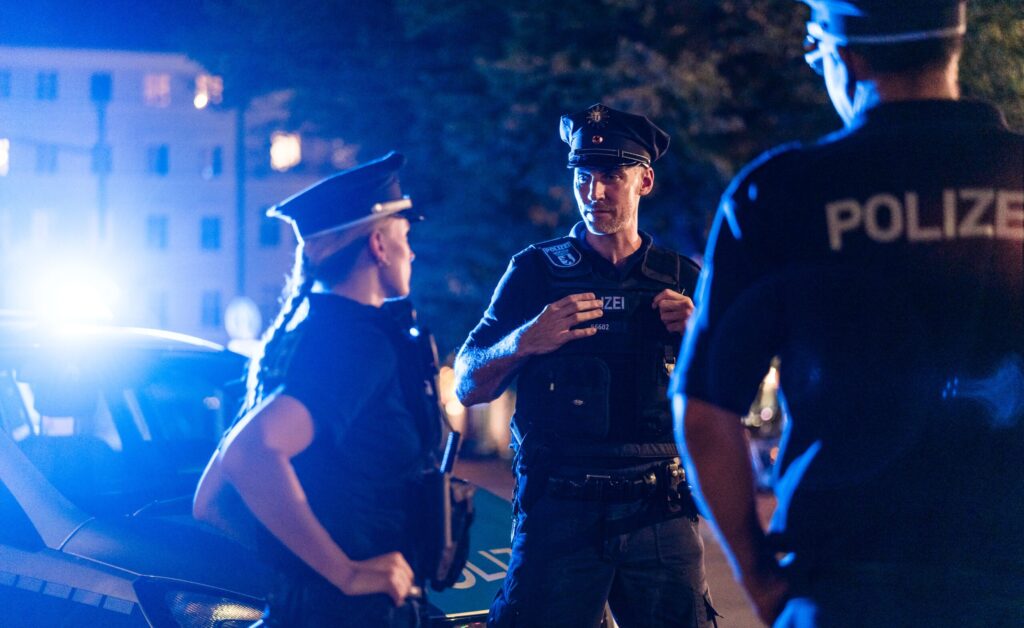 O româncă şi un cetăţean spaniol, urmăriţi ca în filme de poliţişti în peninsula iberică