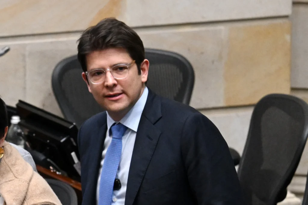Ca în cazul Trump: Un candidat la președinție în Columbia – în stare critică după ce a fost împușcat de trei ori 