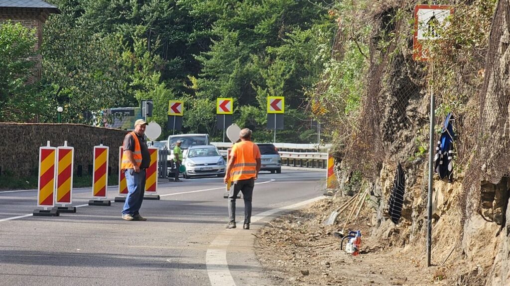 Vâlcea: Restricţii de circulaţie, astăzi, pe mai multe tronsoane ale DN 7
