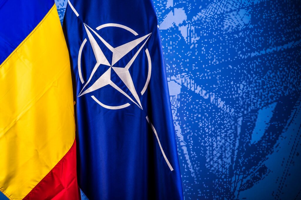 Sondaj: Peste 70% dintre români au încredere în NATO, iar peste 60% în UE