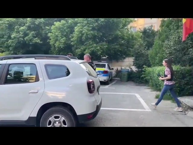 (VIDEO) Craiovean reţinut după ce a încălcat ordinul de protecție 