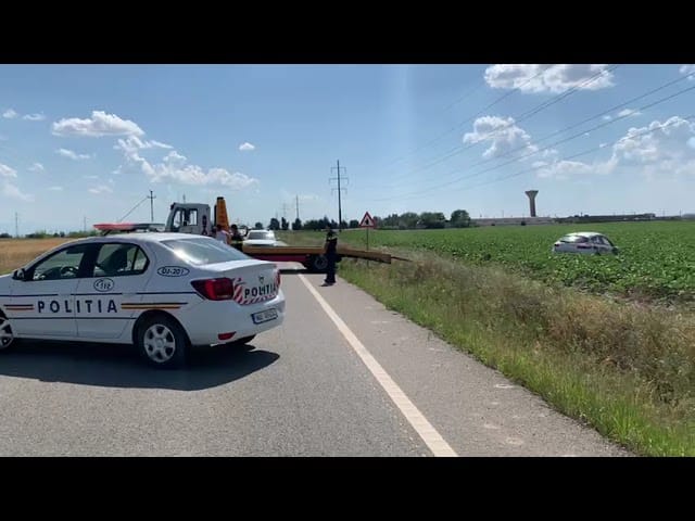 Accident în afara localităţii Maglavit. O șoferiță de 70 de ani a intrat pe contrasens