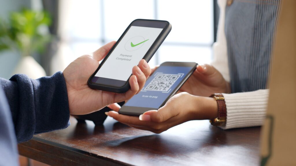Integrarea POS-urilor cu platformele de e-commerce pentru o experiență omnichannel