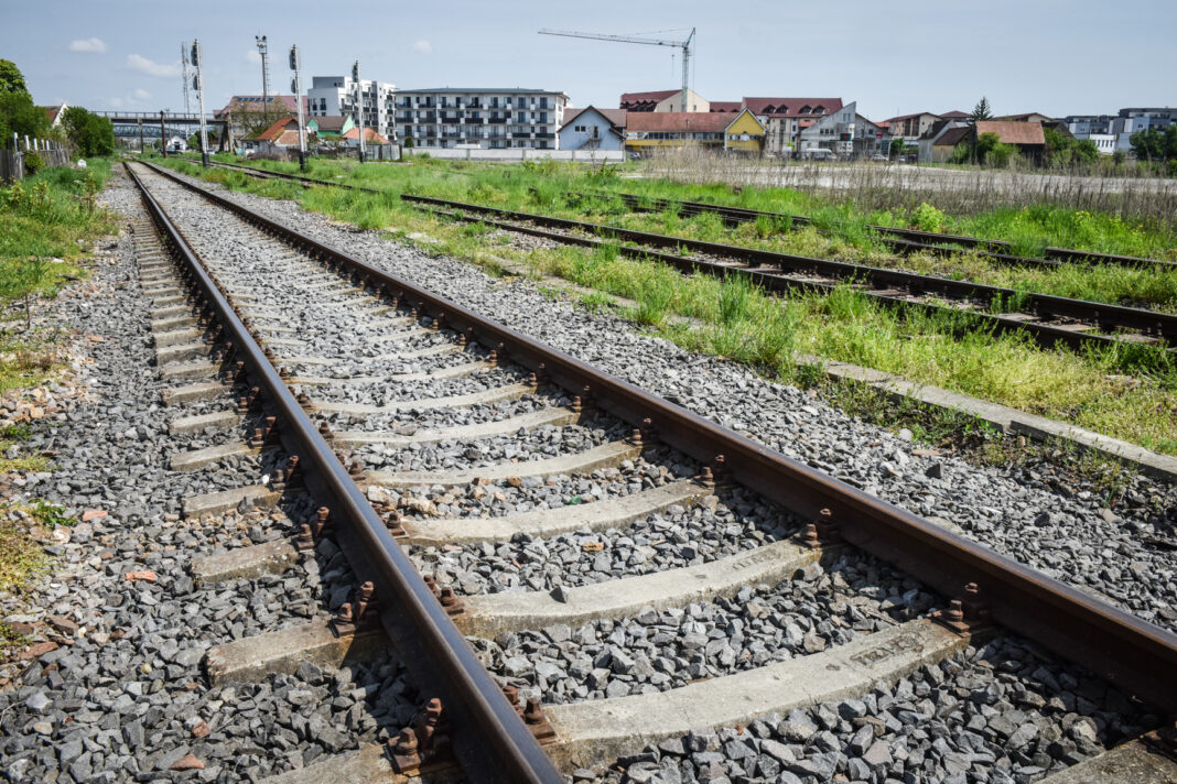 Trenurile vor circula cu viteză redusă în zilele următoare