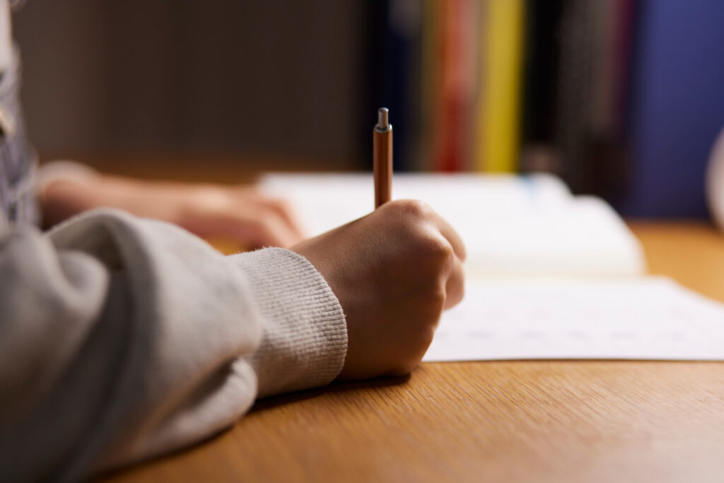 Probele la BAC 2025 continuă astăzi cu proba la alegere a profilului și specializării
