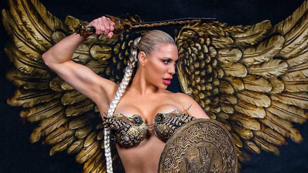 Vedeta unui reality show din Australia, acuzată că și-a decapitat, tranșat și incendiat iubitul