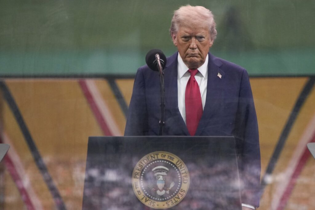 Donald Trump: „Iranul ar fi trebuit să semneze acordul propus! Ce risipă de vieţi!“