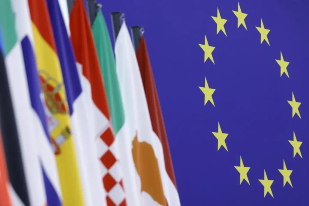 UE a adoptat al 18-lea pachet de sancţiuni împotriva Rusiei