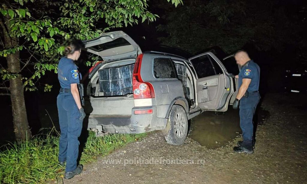 Peste 300.000 de țigarete de contrabandă, descoperite într-o mașină de teren la Sighetu Marmației