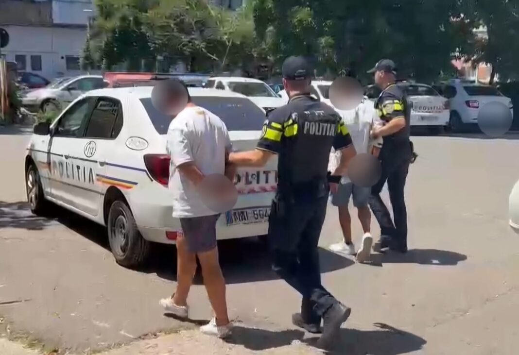 Doi tineri, reținuți după un scandal pe o stradă din Craiova