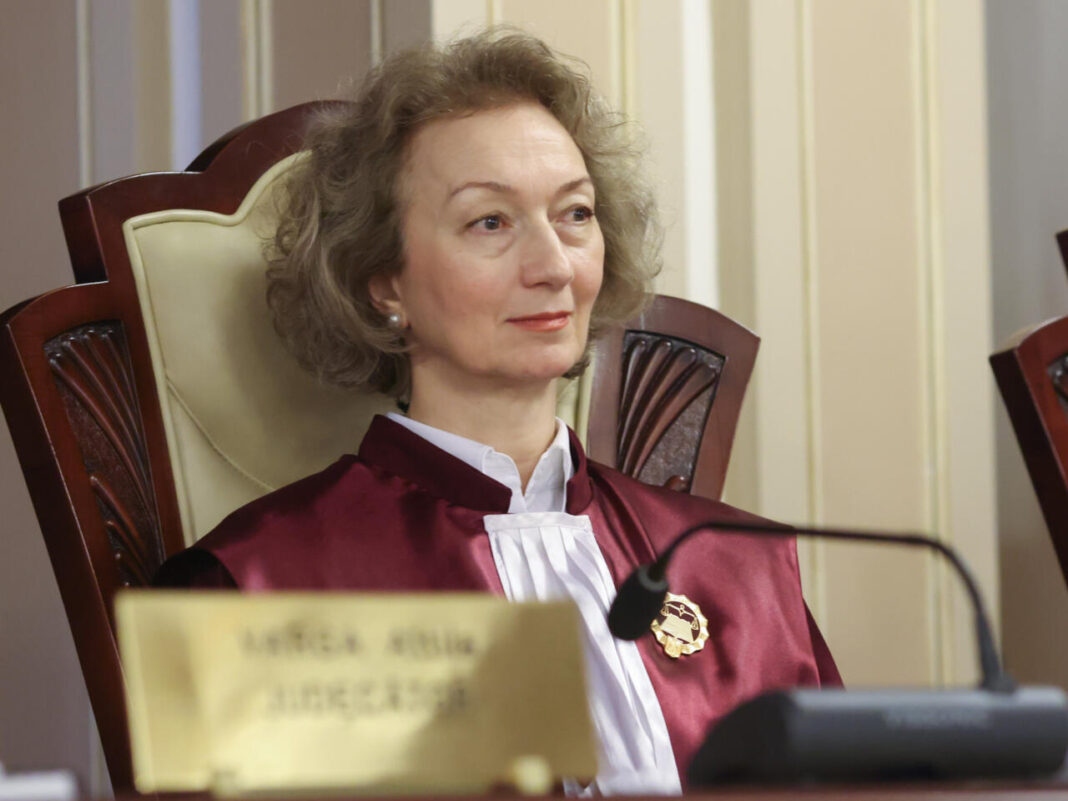 Simina Tănăsescu este noul preşedinte al Curţii Constituţionale
