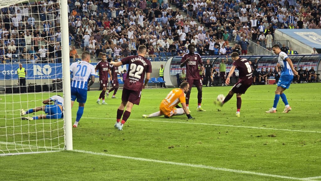 Universitatea Craiova Învinge FK Sarajevo cu 4-0 și Avansează în Turul Trei al Conference League