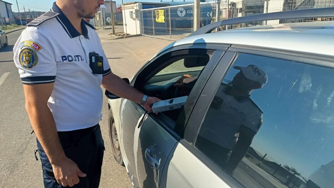 Mehedinți: Tânăr prins la volan cu permisul de conducere suspendat