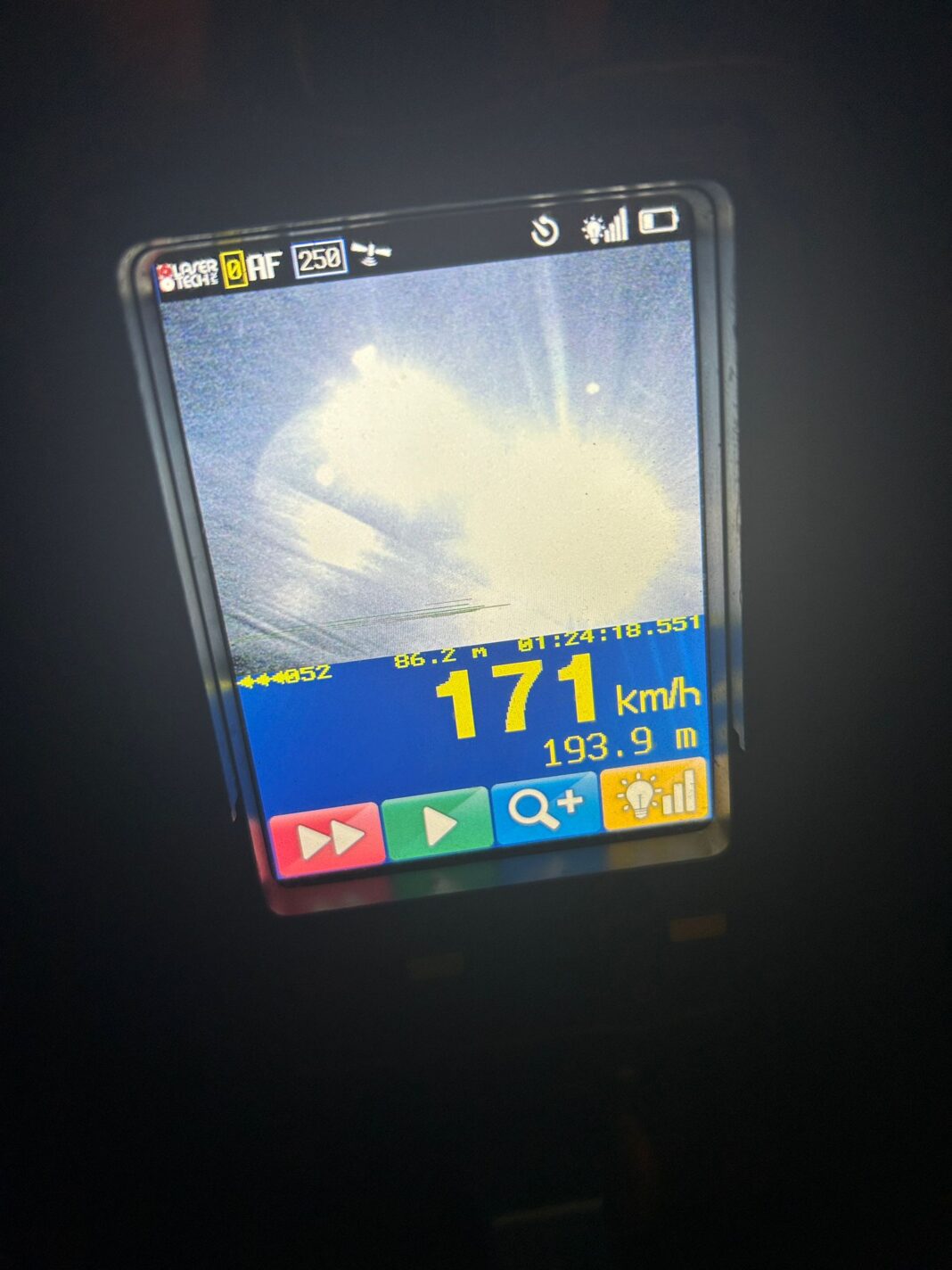 Tânăr prins cu 171 km/h, pe şoselele din Vâlcea