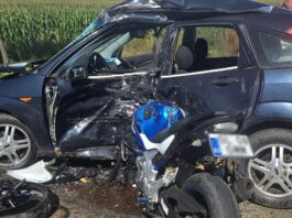 Doi șoferi au murit pe loc după ce o motocicletă și o mașină s-au ciocnit