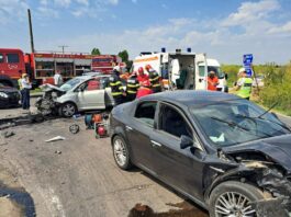Un mort și un rănit într-un accident în care au fost implicate trei autoturisme
