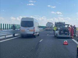 Olt: Accident pe Drumul Expres 12. Două persoane, rănite