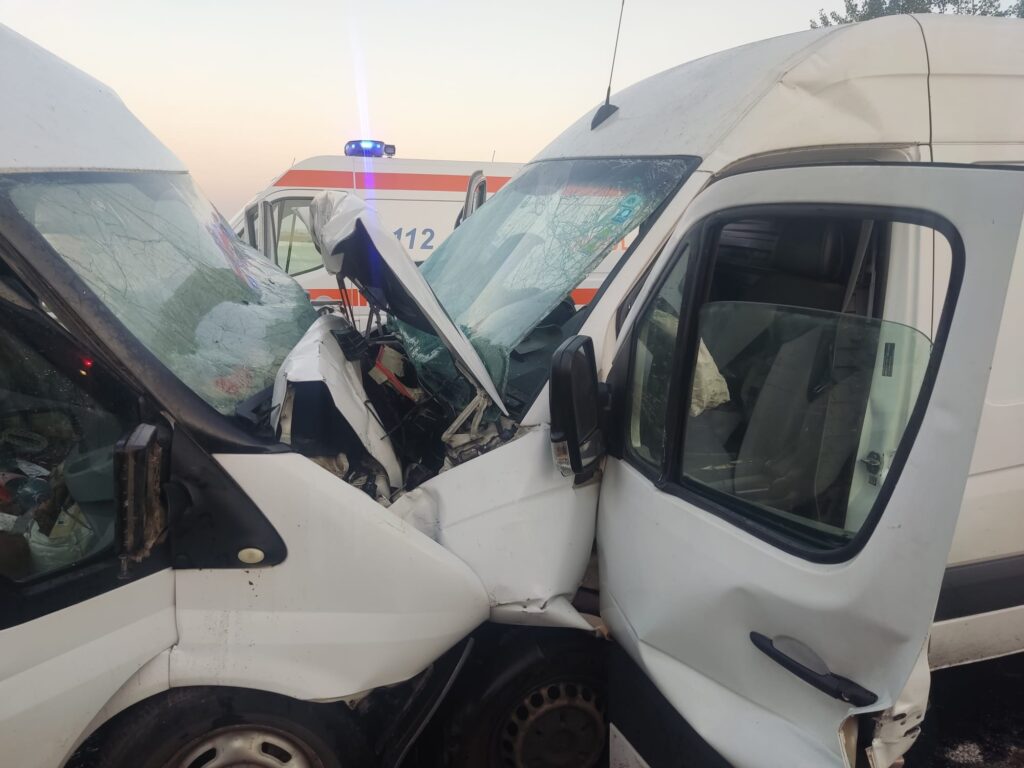 Mehedinţi: Un om a murit şi trei au fost răniţi într-un accident produs la Hinova