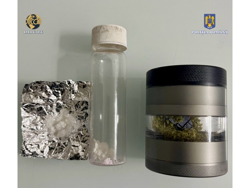 Cinci persoane investigate, trei arestate preventiv