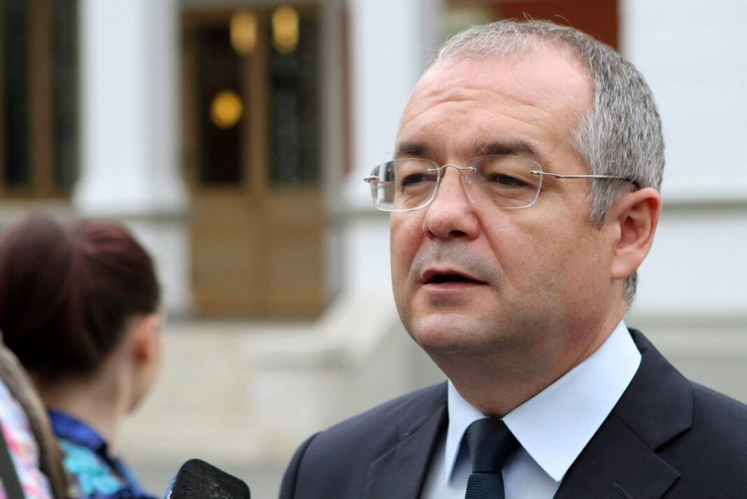 Emil Boc: A persevera în greşeală este un dezastru. Faptul că se corectează e un lucru bun