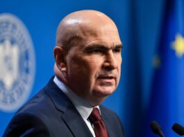 Bolojan: Bursele de merit vor fi alocate într-un număr limitat; bursele sociale se vor acorda pe criterii
