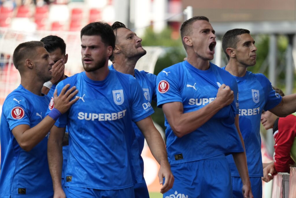 UTA – U Craiova 3-3 / O repriză încântătoare, alta îngrozitoare! Știința ratează victoria la Arad