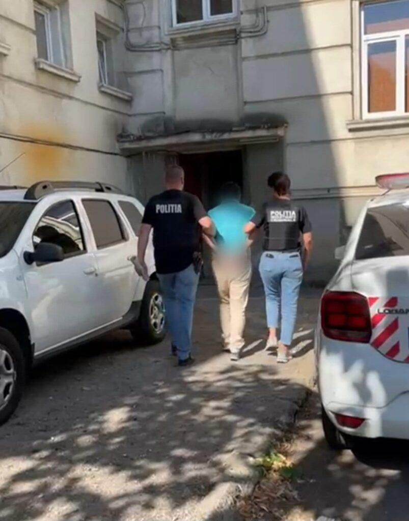 Craiovean reținut pentru ultraj