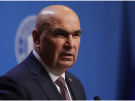 Premierul Ilie Bolojan cere limitarea deplasărilor externe făcute de membrii Guvernului