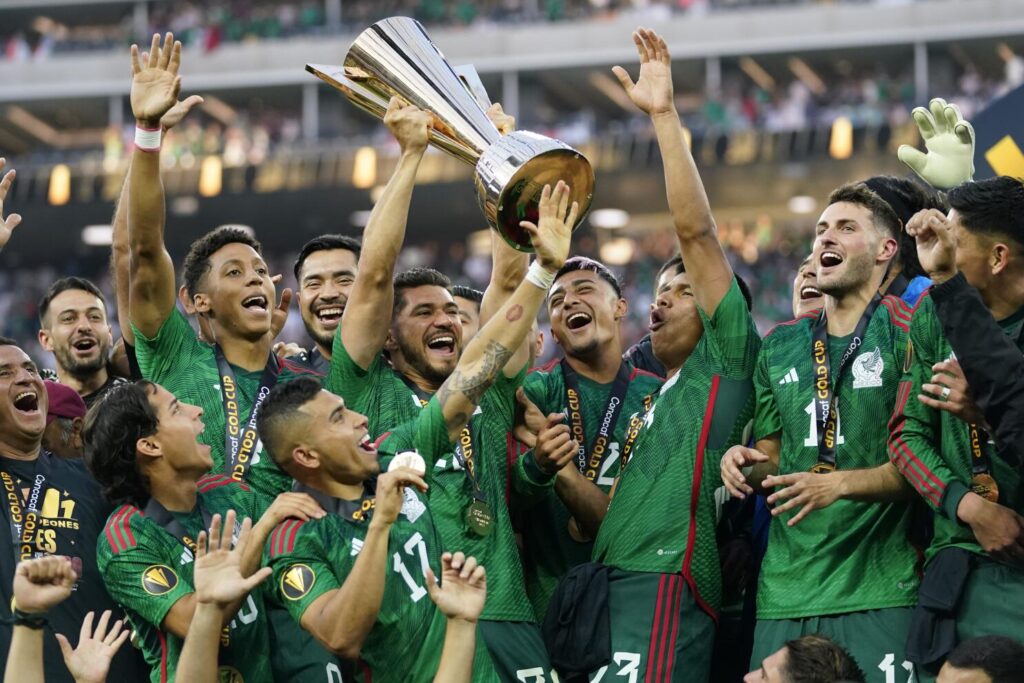 Mexic a învins din nou SUA şi a triumfat pentru a zecea oară în Gold Cup