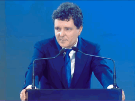Nicușor Dan, la congresul PNL: Suntem cu toții obligați să reparăm, în anii care urmează, toate lucrurile care au fost așezate greșit în societate