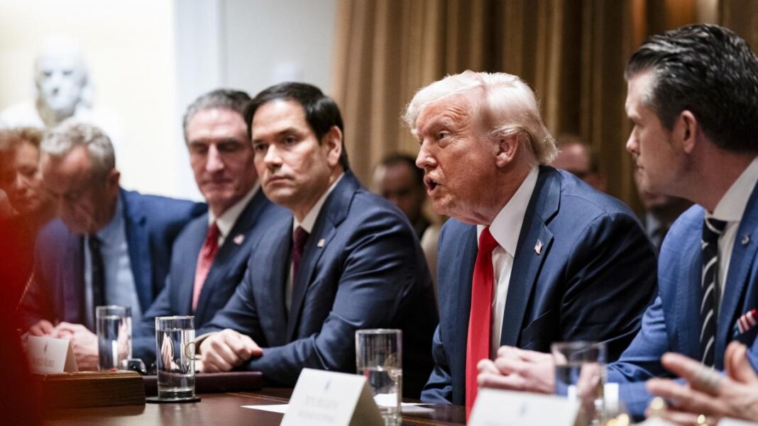 Departamentul de Stat american concediază peste 1.300 de angajaţi Departamentul de Stat american concediază peste 1.300 de angajaţi