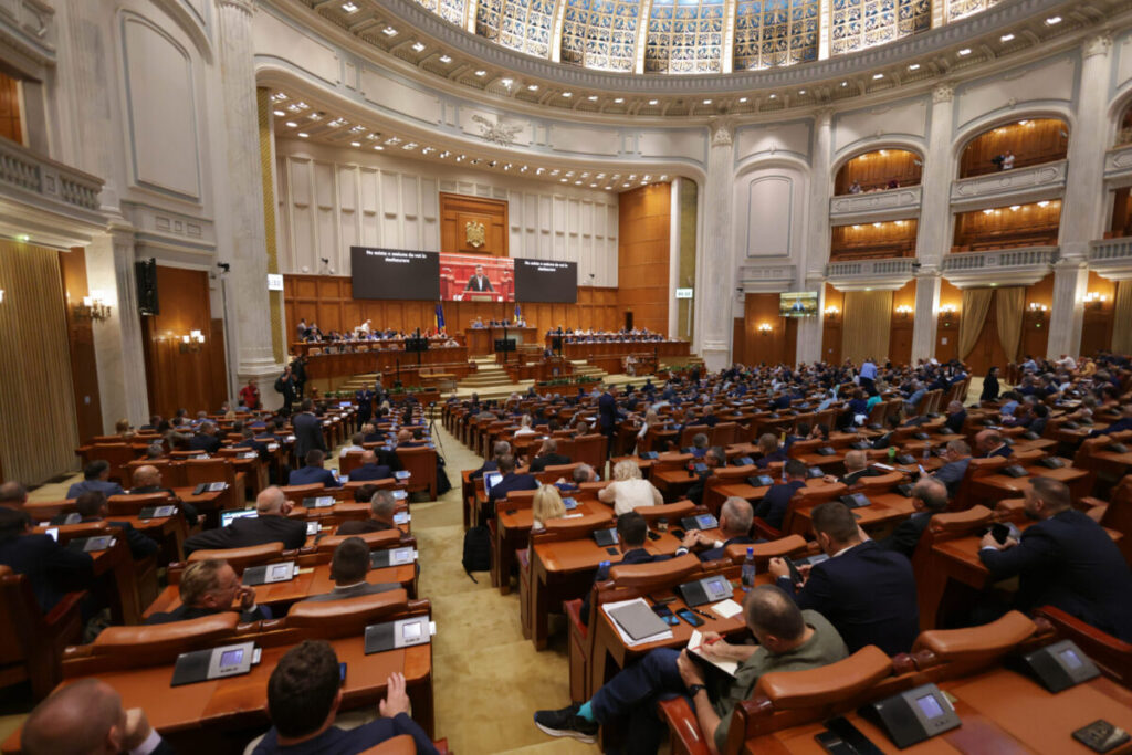 Cine Sunt Parlamentarii cu Cele Mai Multe Absențe Nemotivate