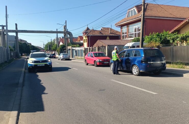 Mehedinți: Polițiștii rutieri au reținut 16 permise și au dat 220 de amenzi