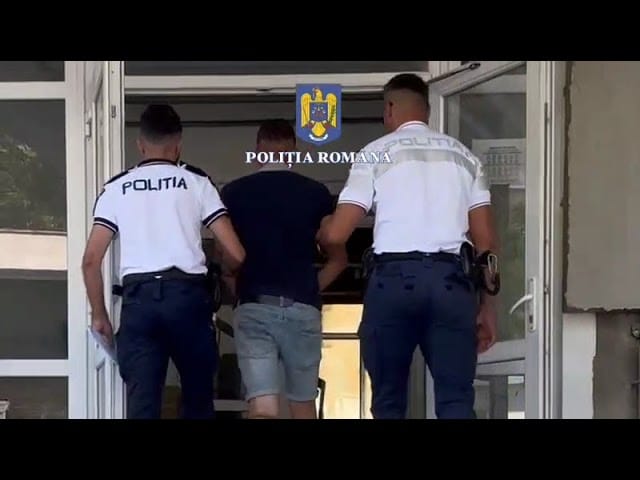Olt: Tânăr reţinut după ce s-a bătut cu un bărbat