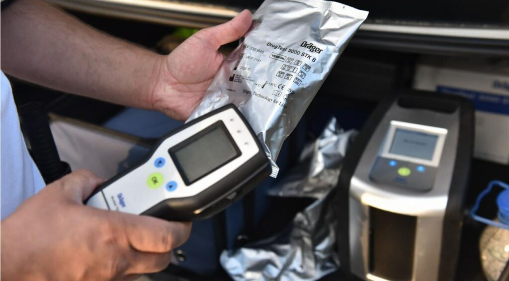 Tânăr depistat la volanul unui autoturism după ce ar fi consumat substanțe interzise