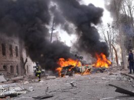 Atac rusesc asupra unui centru comercial din Ucraina. Doi morţi şi numeroşi răniţi