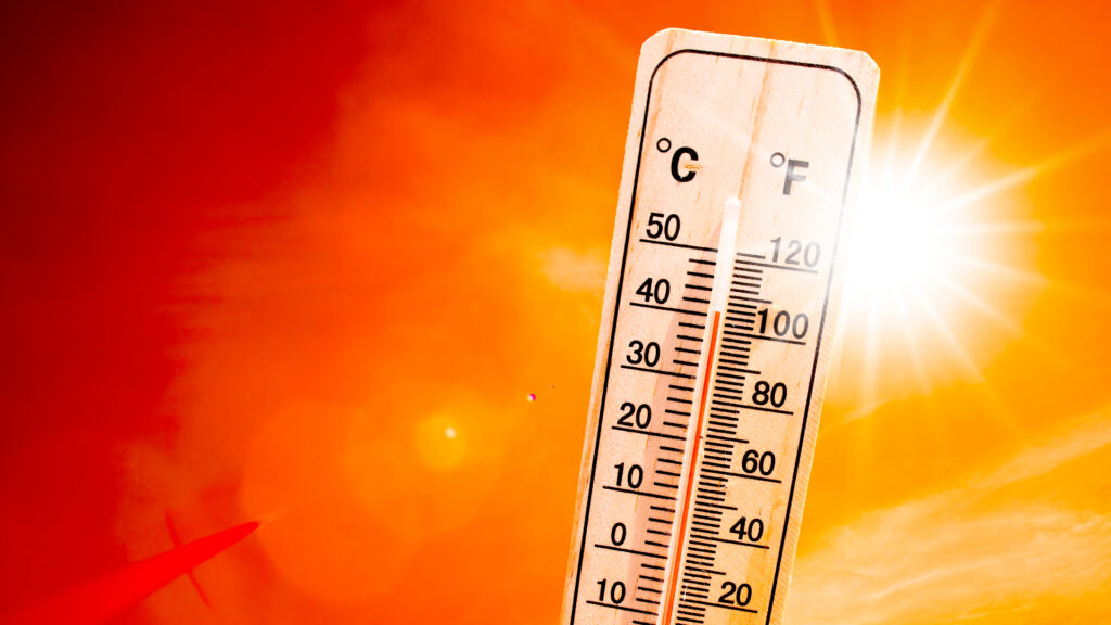 Atenție, afară „arde“! Temperaturi de 40 de grade se resimt în Oltenia