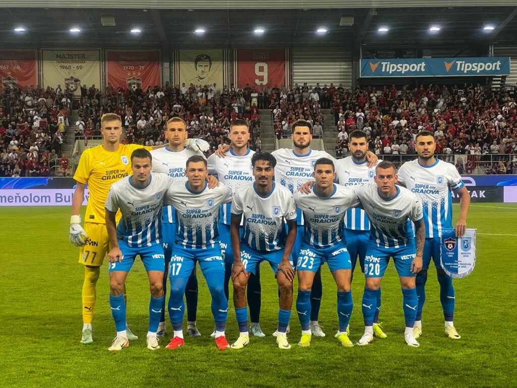Universitatea Craiova Avansează în Play-off-ul Conference League După un Meci Tensiune cu Spartak Trnava