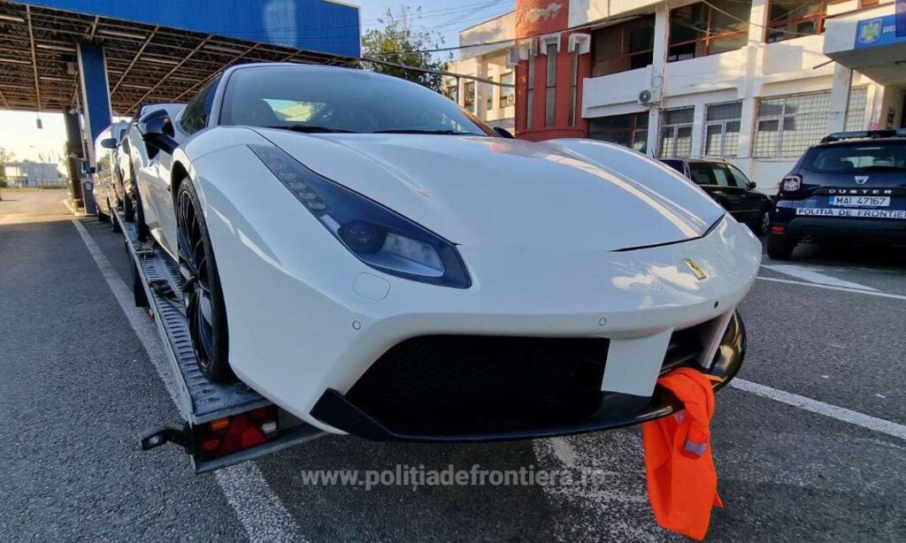 Două Mașini de Lux în Valoare de 260.000 Euro, Căutate de Autorități Internaționale